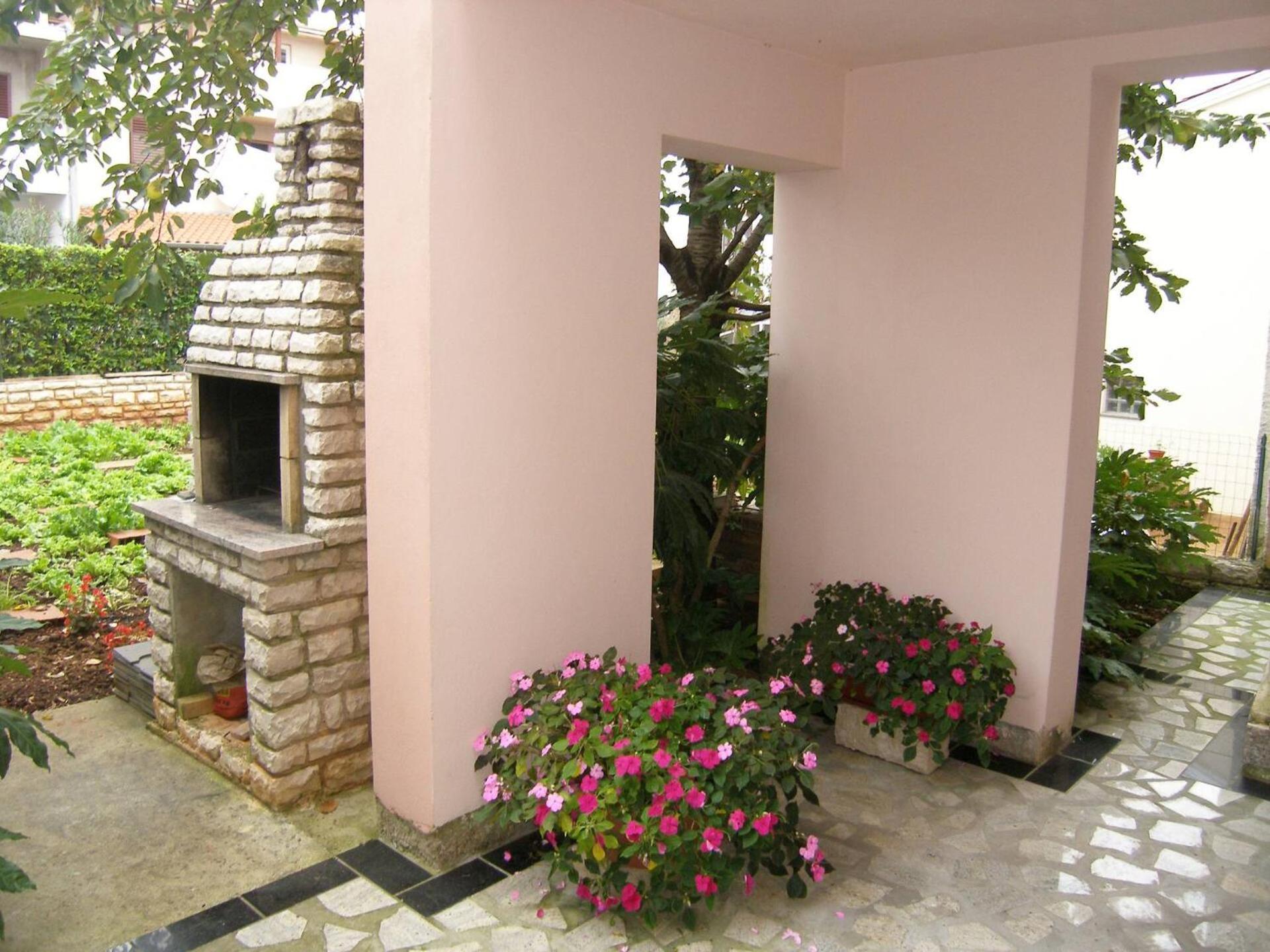 Lorena Apartments In Pula Buitenkant foto